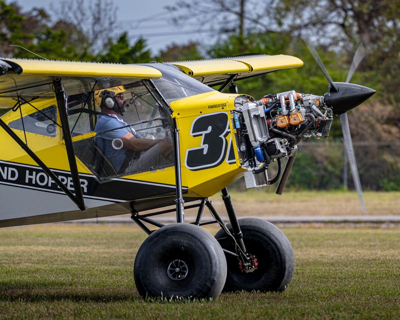 Race 311 · Tom Pond · Just SuperSTOL N321E taxiing in on the grass